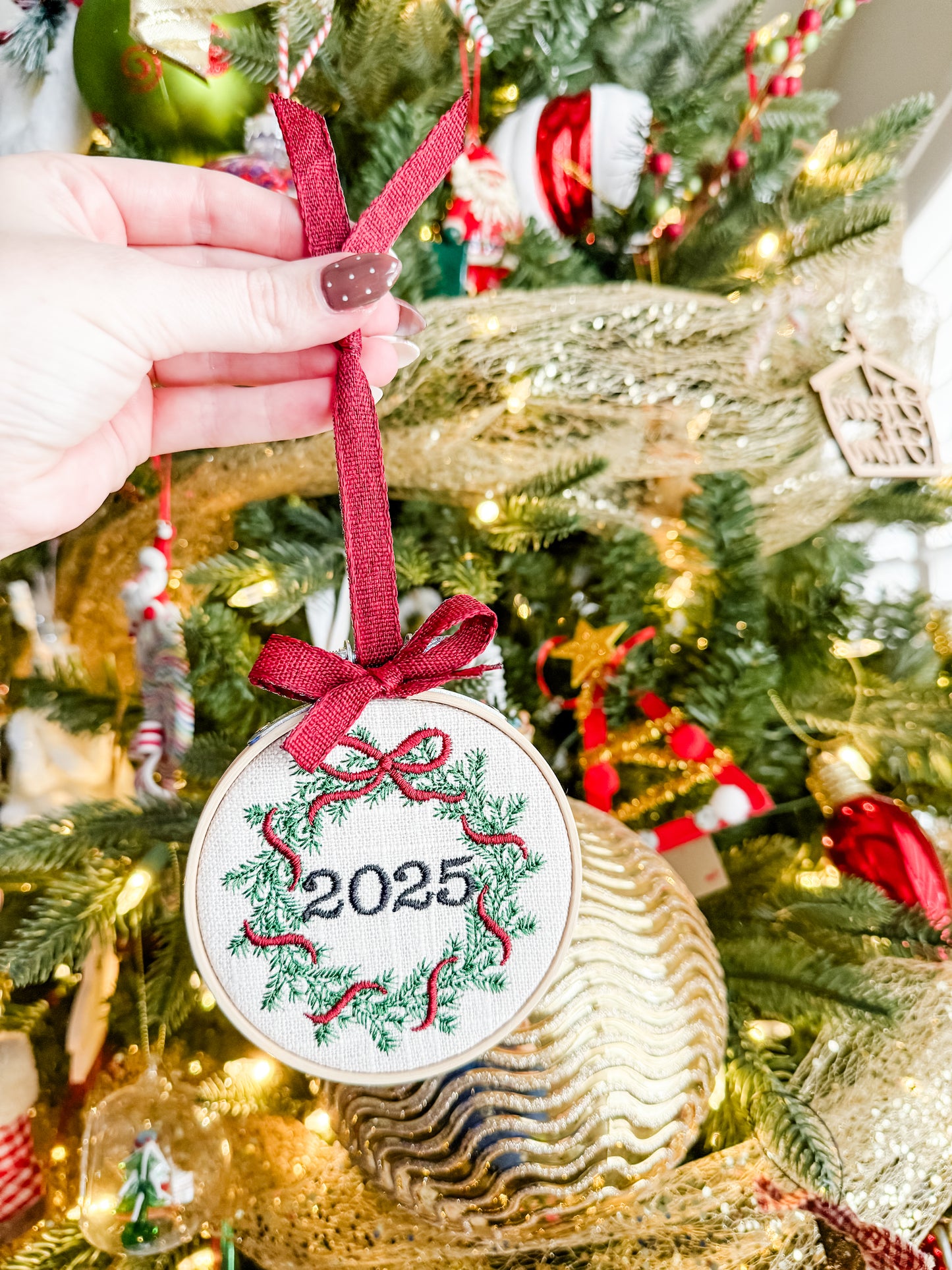 2025 Wreath Christmas Ornament